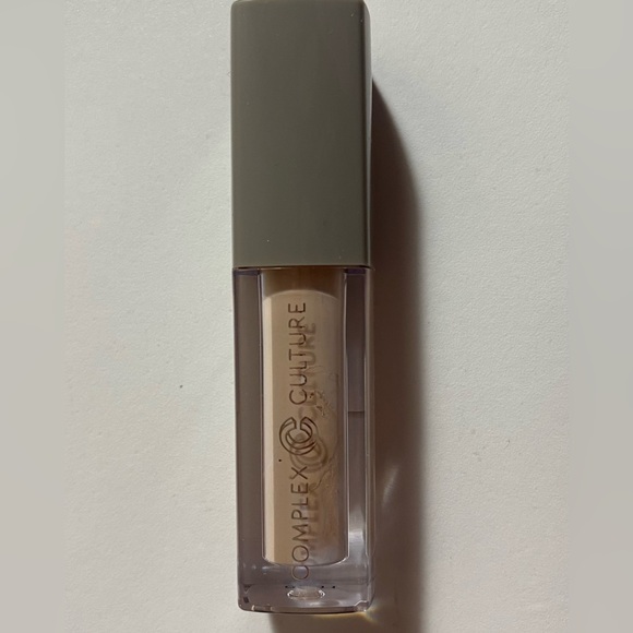 Makeup Bundle Perfect for Gifting. Work Wife, Secret Santa, Stocking Stuffers - Picture 4 of 10